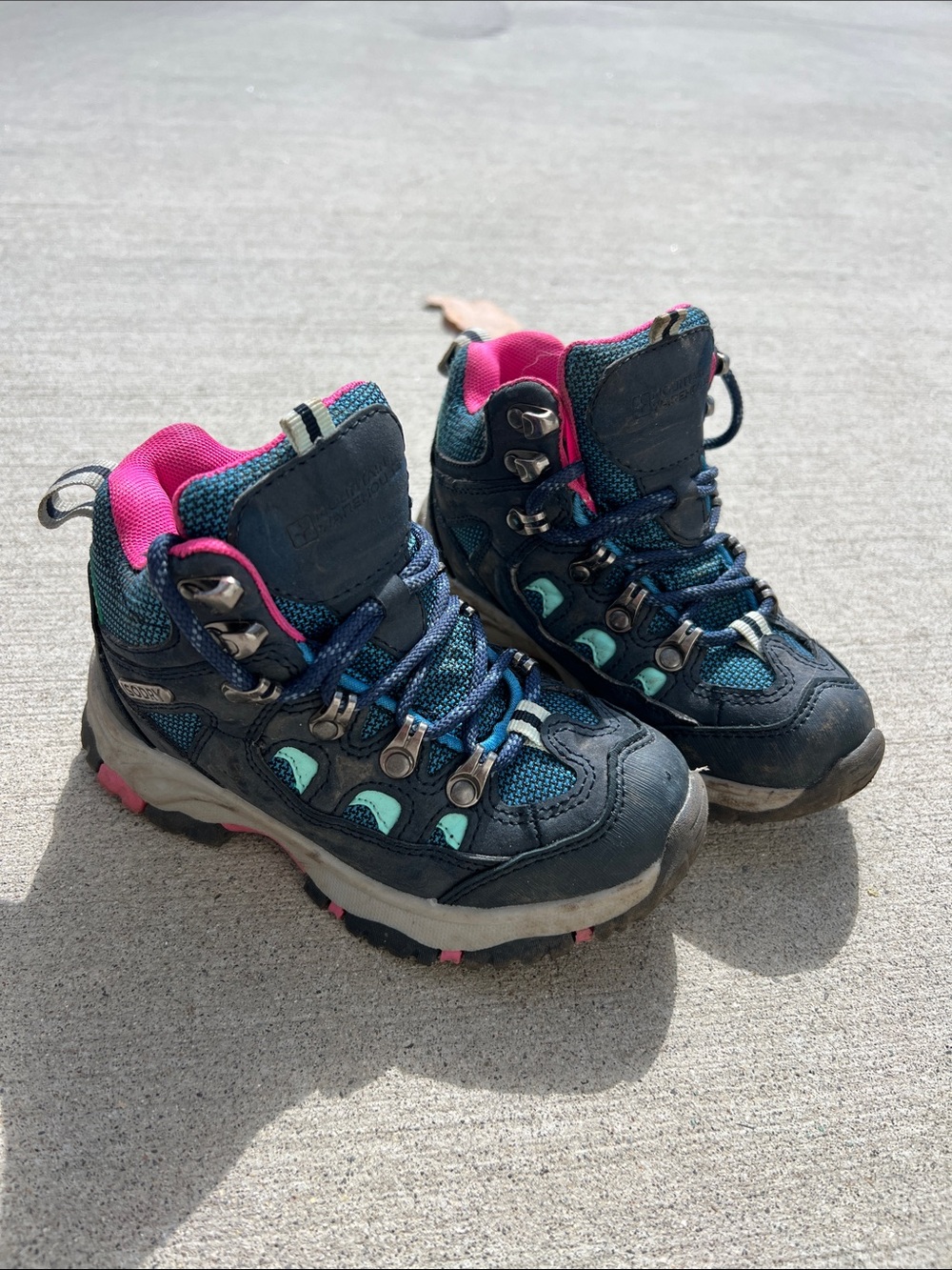 Kids Hiking Boots